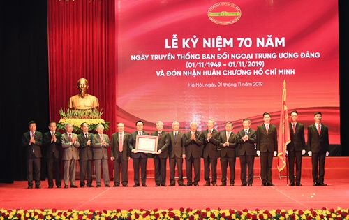 Ban Đối ngoại Trung ương kỷ niệm 70 năm Ngày truyền thống và đón nhận Huân chương Hồ Chí Minh